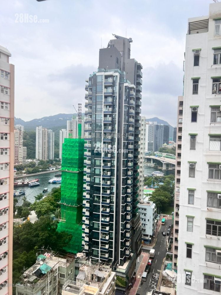 Fortune Mansion Sell 2 Bedrooms , 1 Bathroom 425 ft²