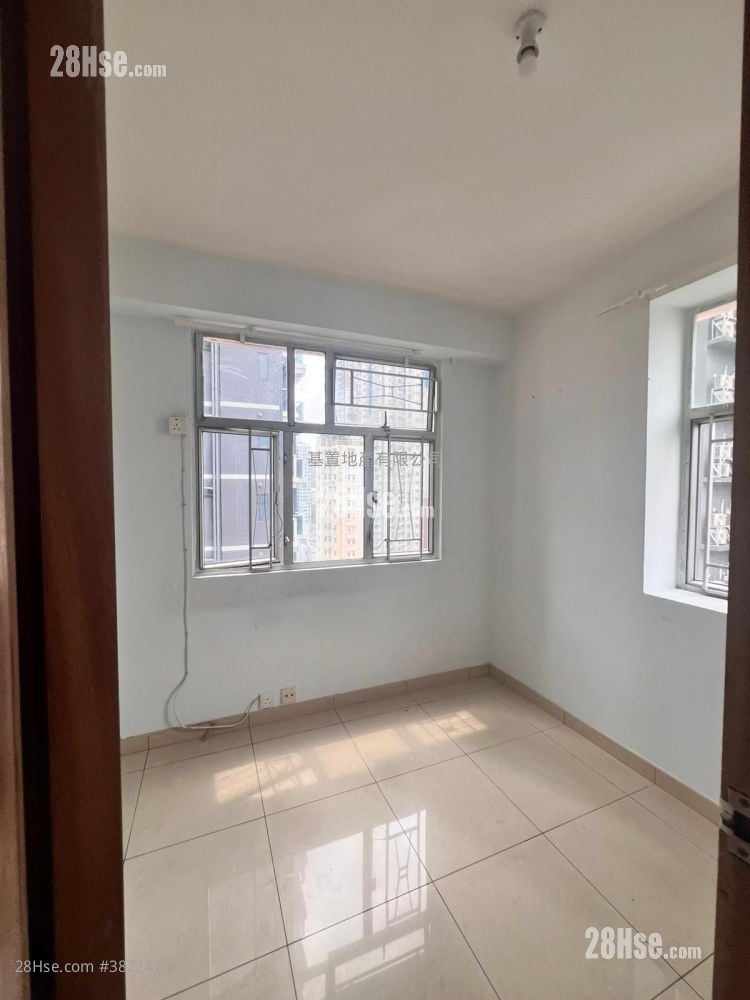 Fortune Mansion Sell 2 Bedrooms , 1 Bathroom 425 ft²