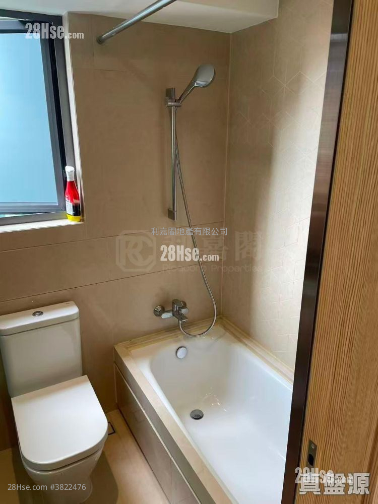 天寰 租盘 2 浴室 640 平方尺