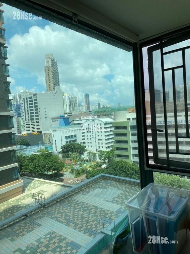 Aquamarine Sell 2 Bedrooms 505 ft²