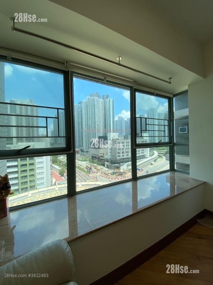 Aquamarine Sell 2 Bedrooms 505 ft²