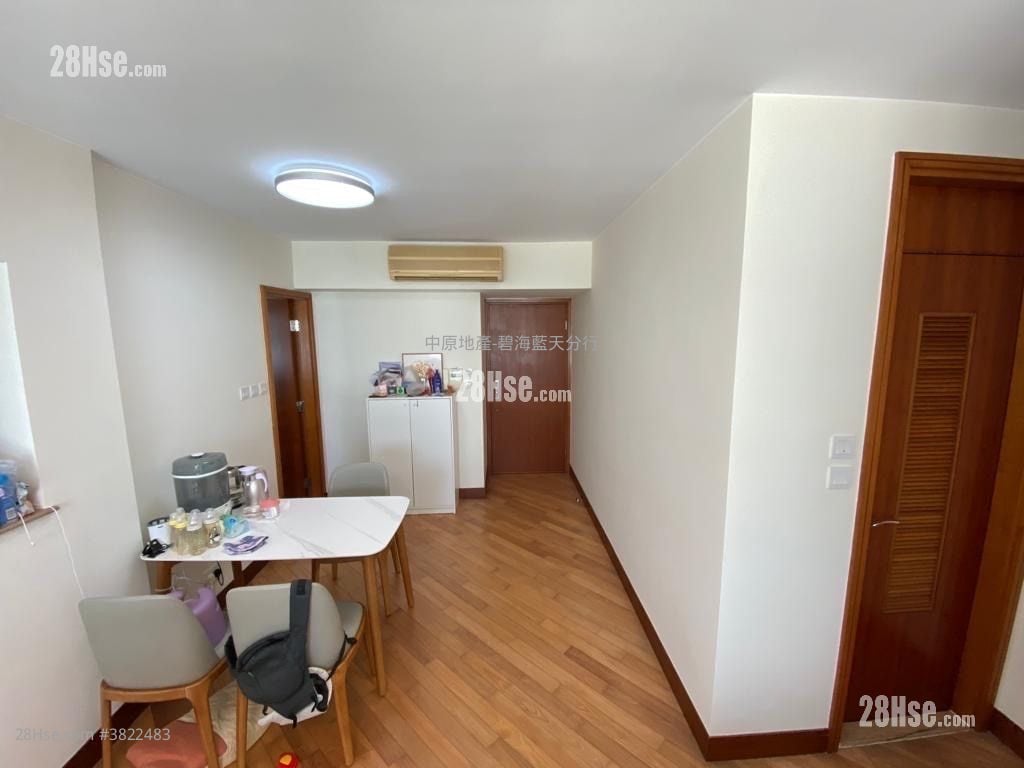 Aquamarine Sell 2 Bedrooms 505 ft²