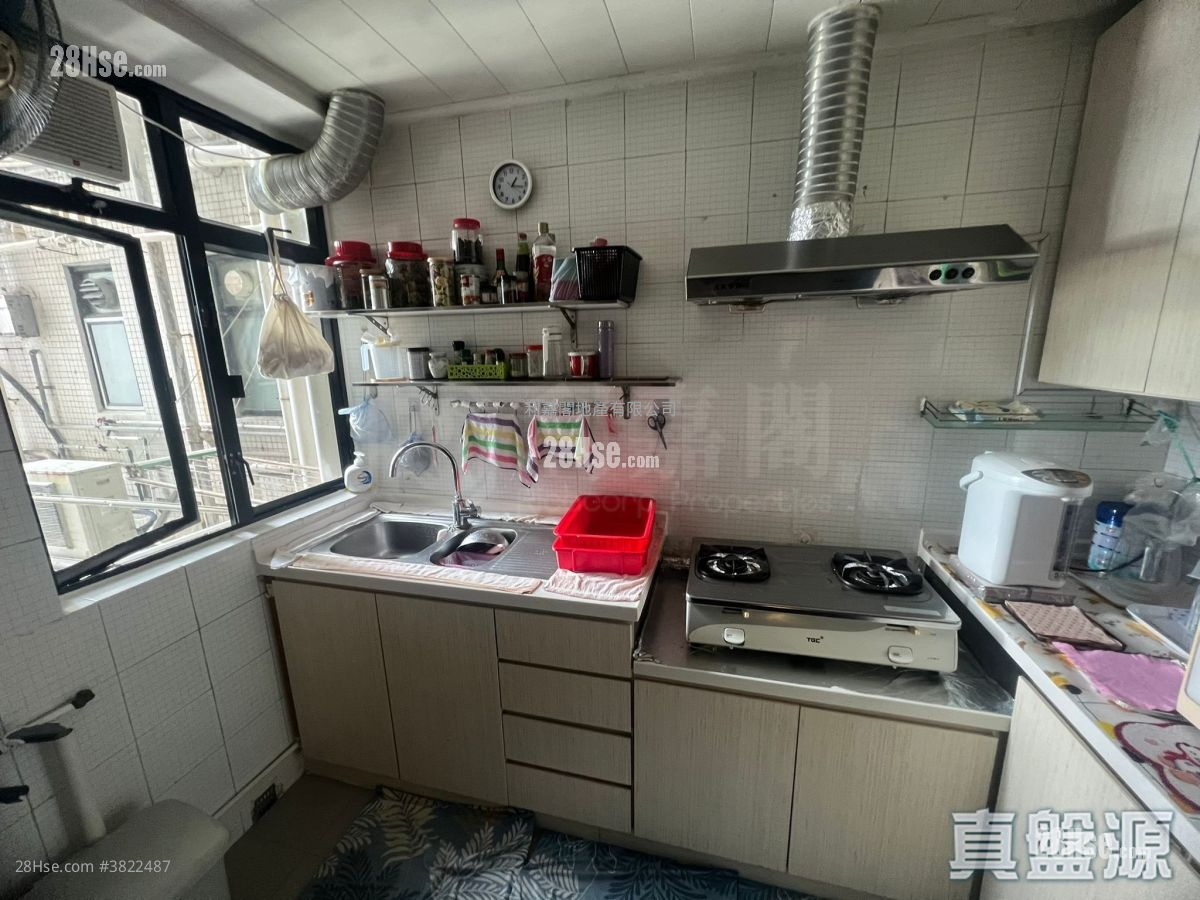 Park Towers Sell 3 Bedrooms , 2 Bathrooms 998 ft²