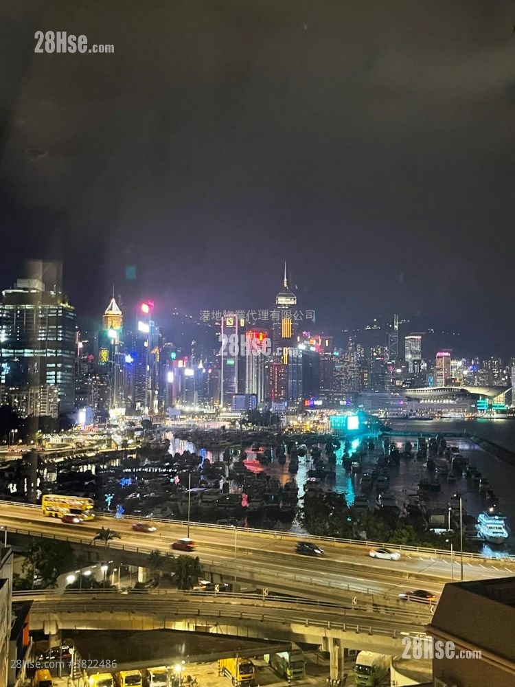 维多利中心 租盘 3 房 , 2 浴室 777 平方尺