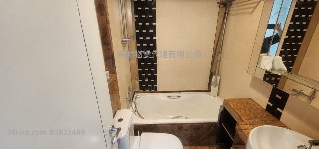 名城 售盘 3 房 , 2 浴室 739 平方尺