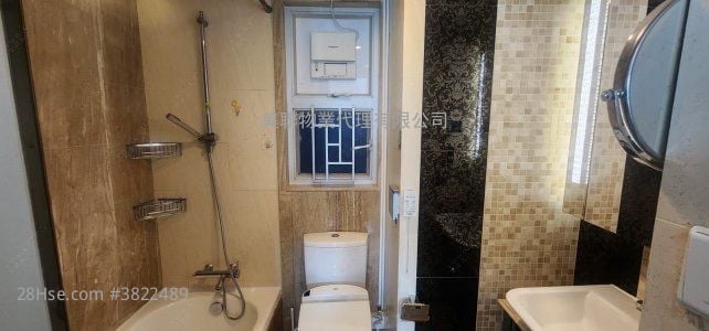 名城 售盘 3 房 , 2 浴室 739 平方尺