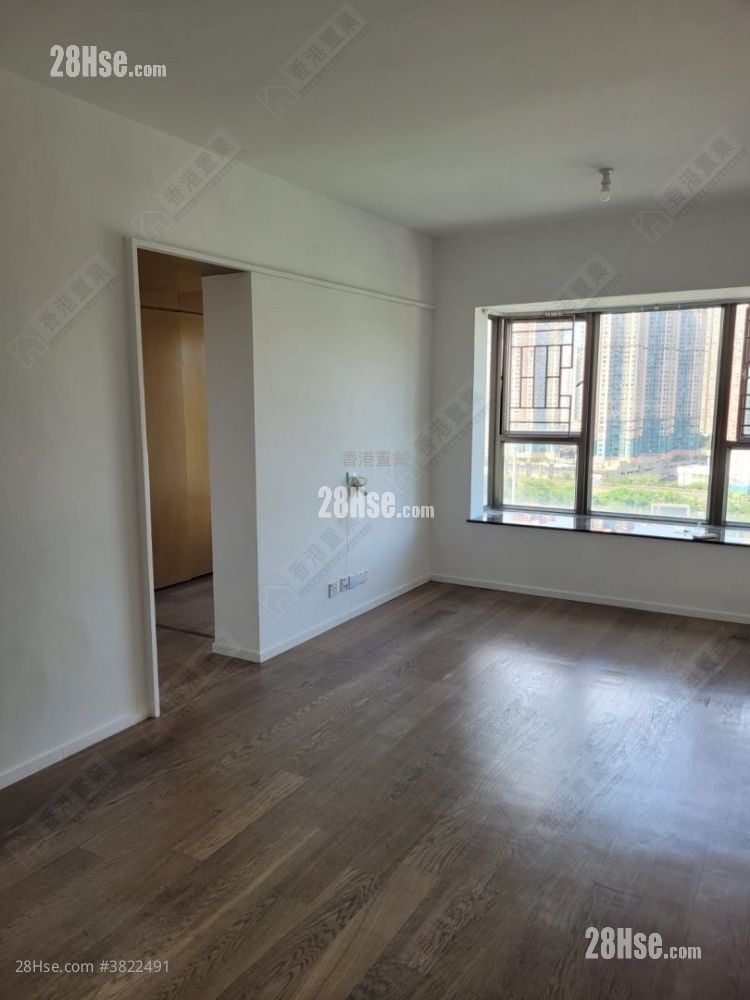 Tseung Kwan O Plaza Sell 3 Bedrooms , 2 Bathrooms 737 ft²