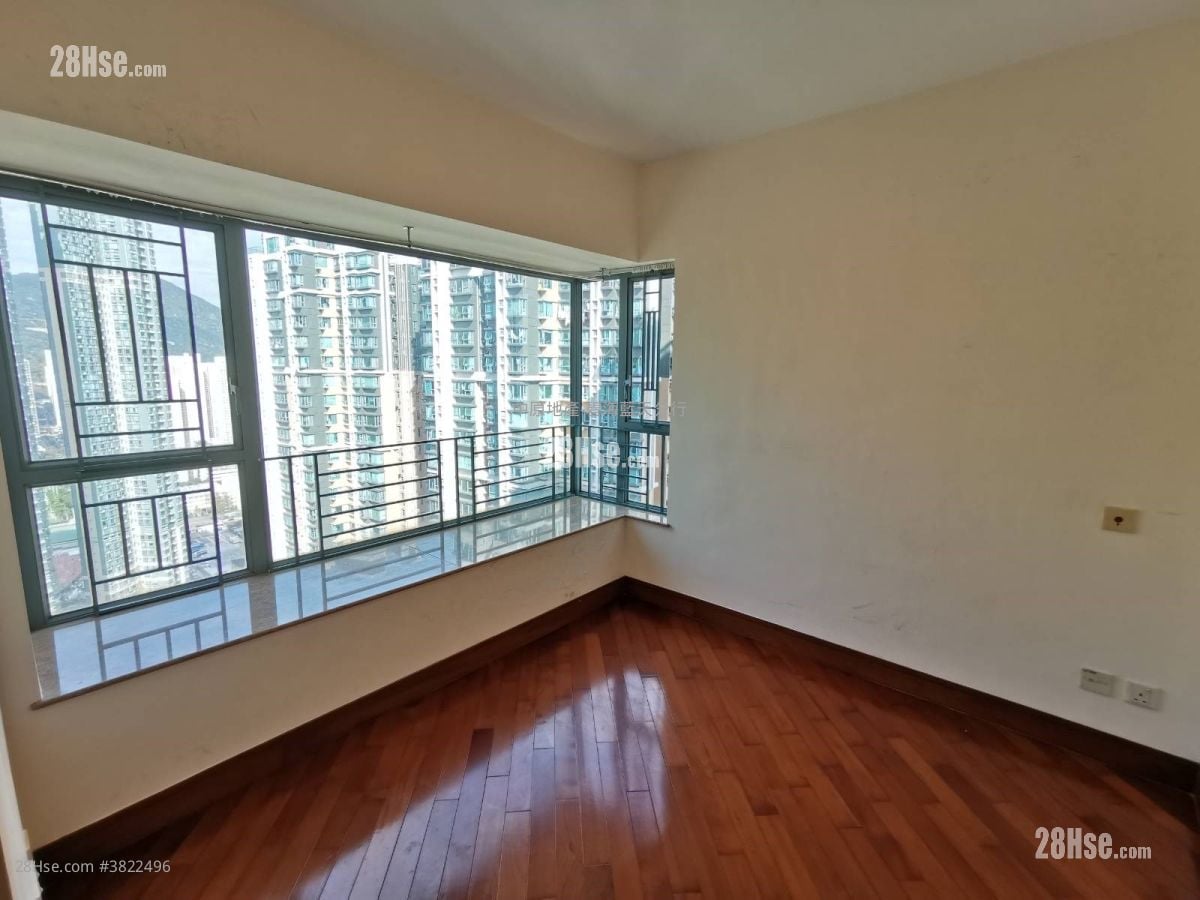 Aquamarine Sell 2 Bedrooms 510 ft²