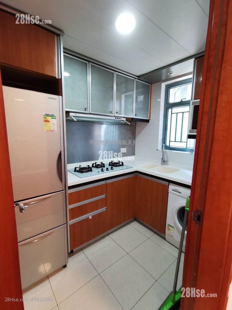 Aquamarine Sell 2 Bedrooms 510 ft²