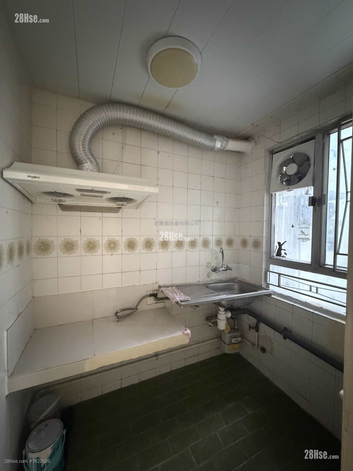 好运中心 售盘 2 房 390 平方尺