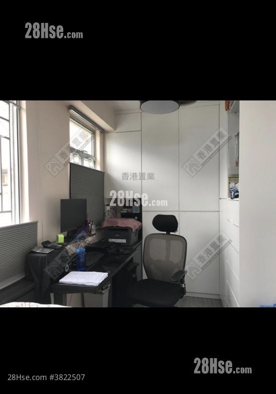 Bauhinia Garden Sell 2 Bedrooms , 1 Bathroom 431 ft²