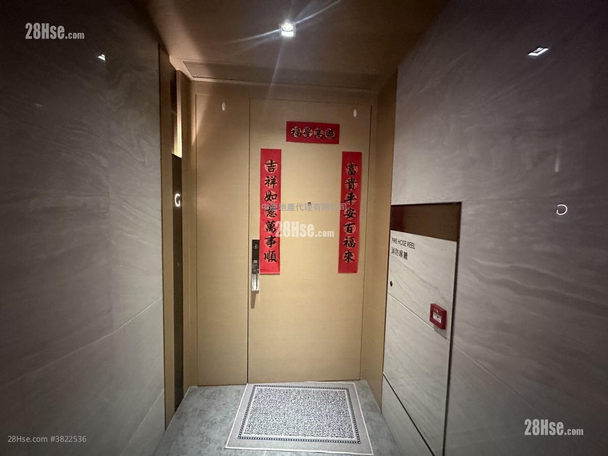 皓畋 租盘 3 房 , 2 浴室 975 平方尺