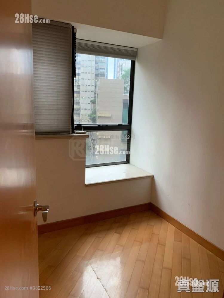 Chelsea Court Sell 2 Bedrooms 464 ft²