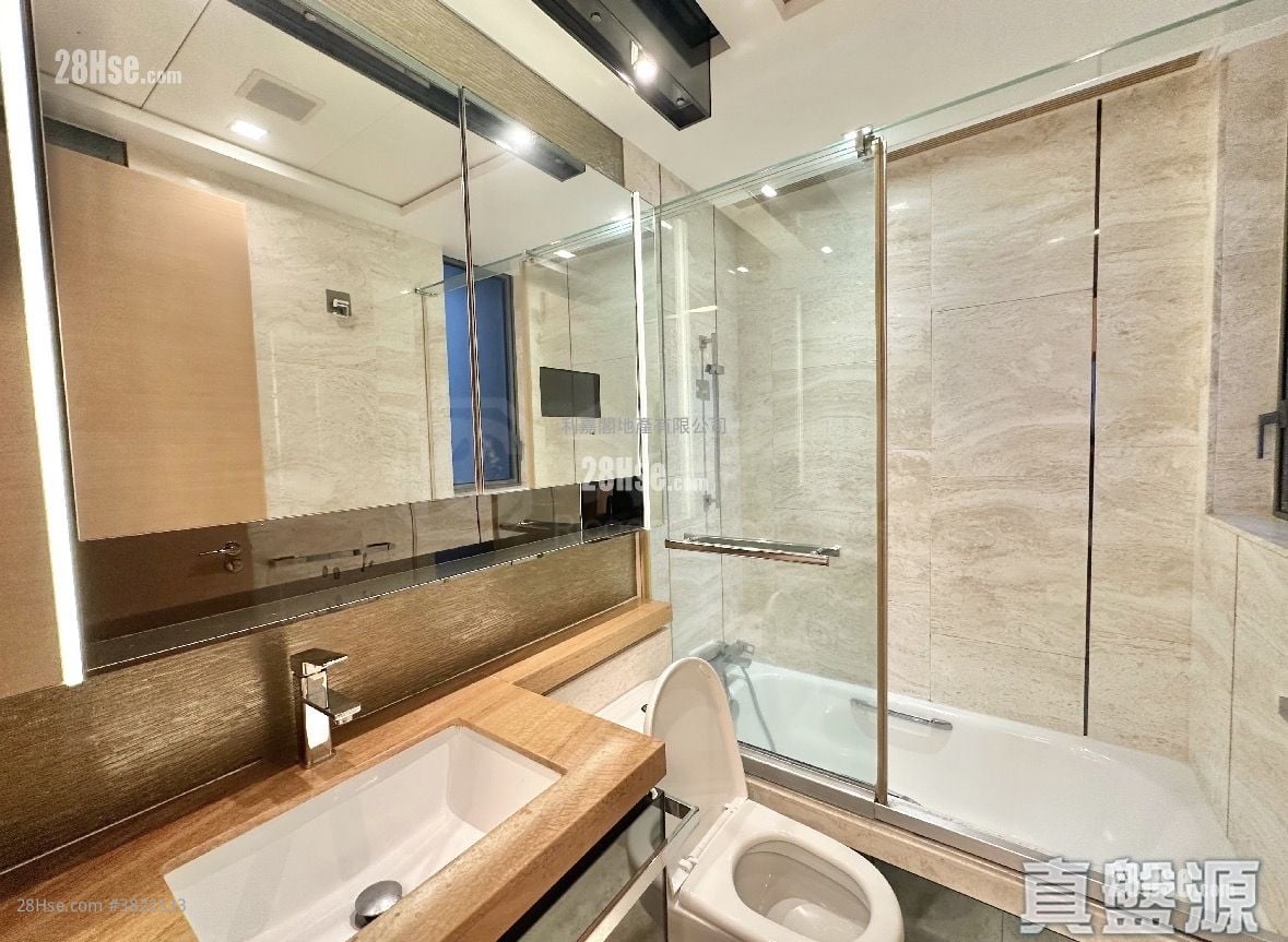 尔峦 售盘 3 房 765 平方尺