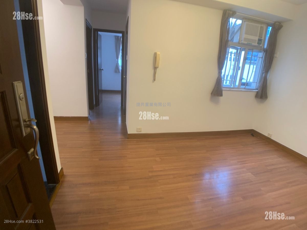 Sunshine Plaza Rental 2 Bedrooms , 1 Bathroom 391 ft²