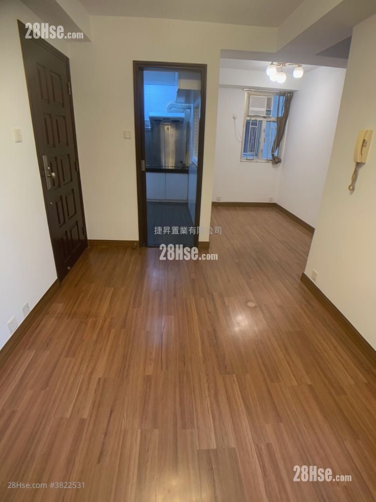 Sunshine Plaza Rental 2 Bedrooms , 1 Bathroom 391 ft²