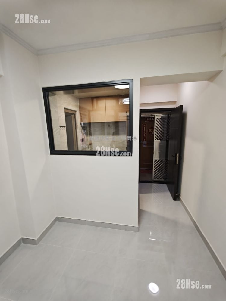 長興大廈 售盤 1 房 , 1 浴室 210 平方呎