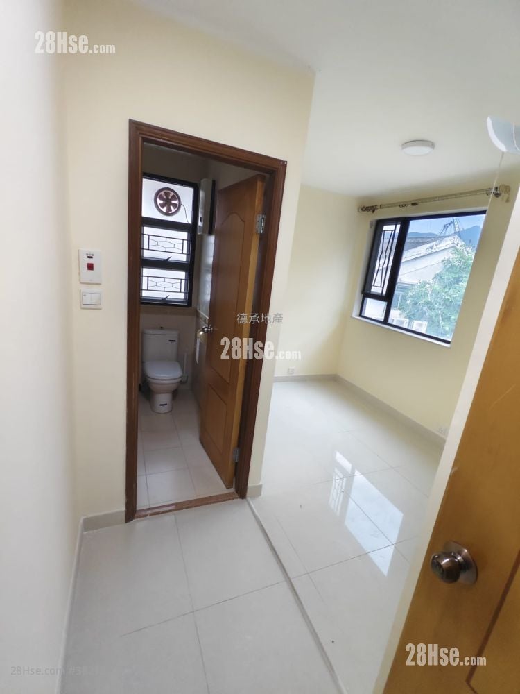 村屋 租盤 3 房 , 4 浴室