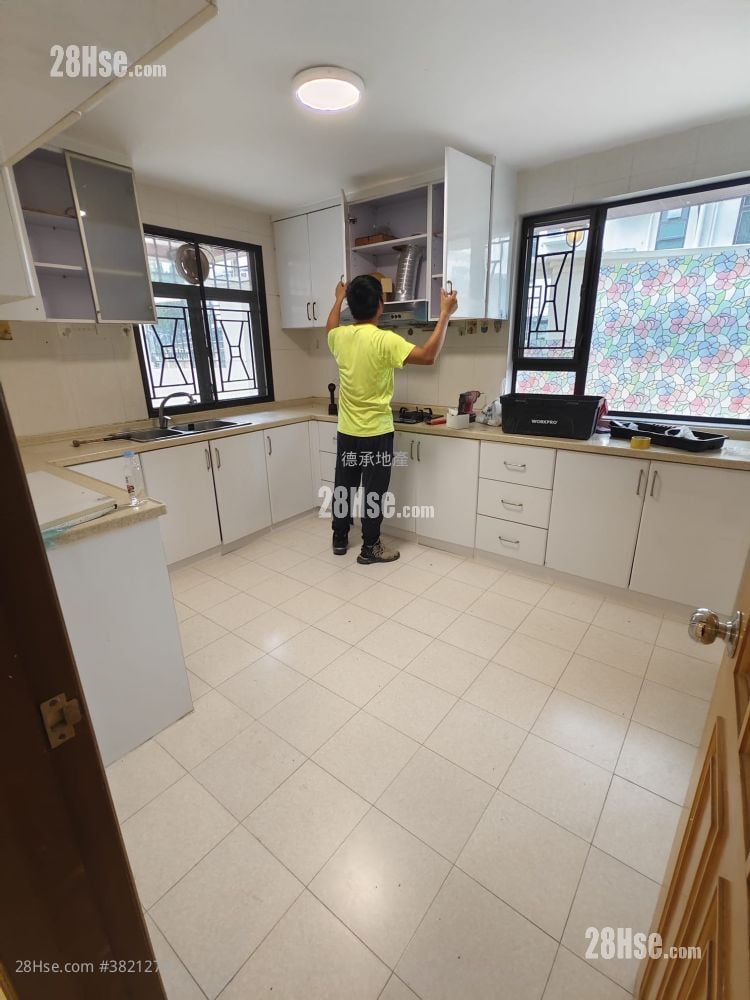 村屋 租盤 3 房 , 4 浴室