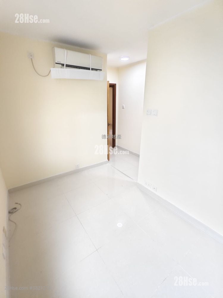 村屋 租盤 3 房 , 4 浴室