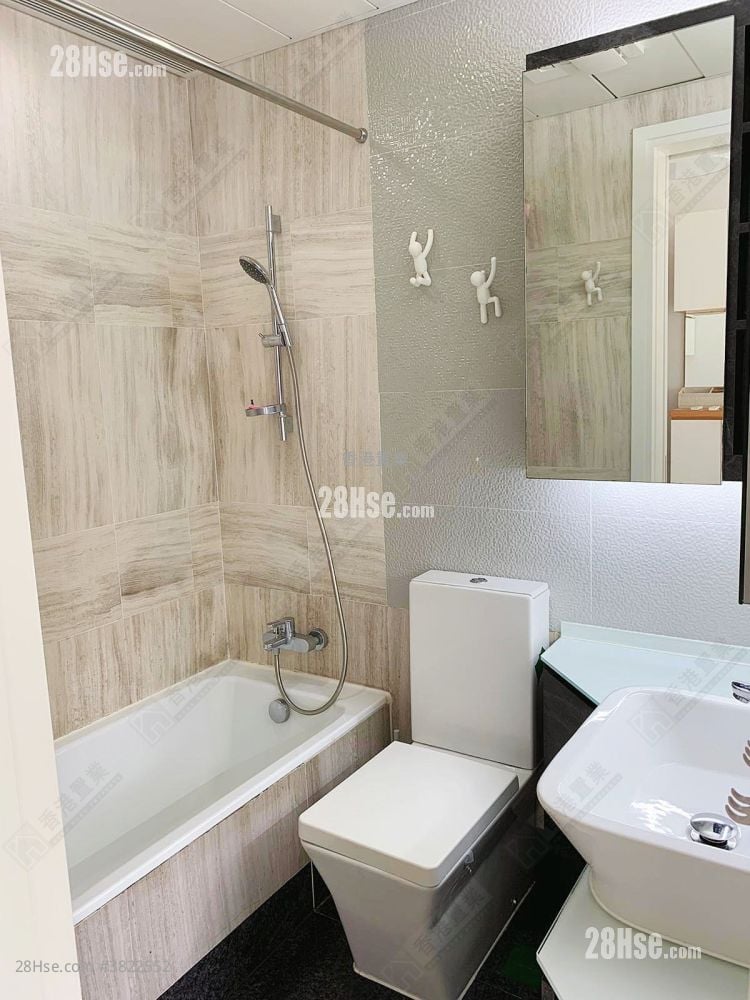 Residence 228 Sell 2 Bedrooms 433 ft²