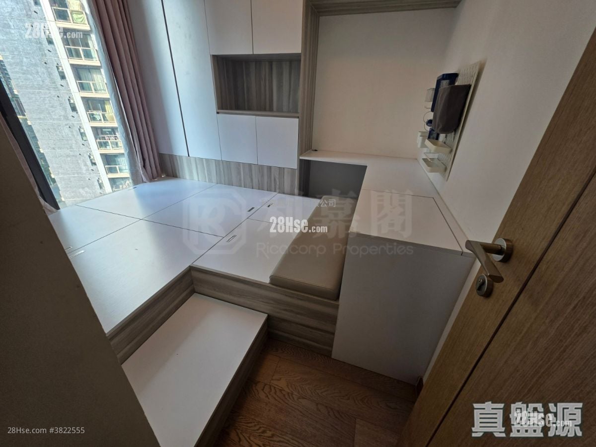 Vibe Centro Sell 1 Bedroom , 1 Bathroom 351 ft²