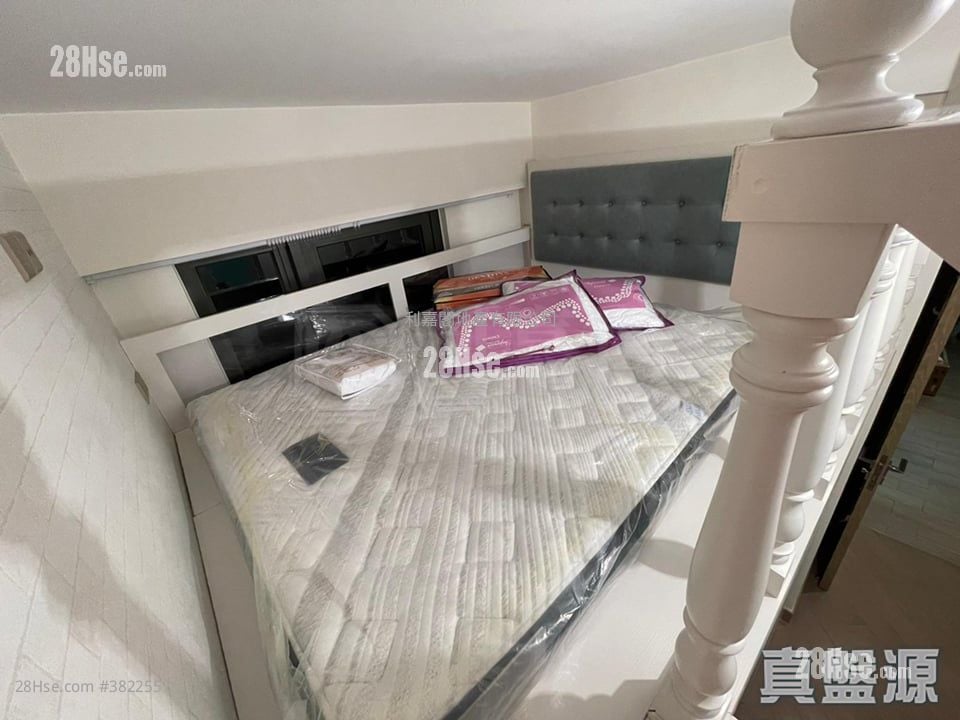 Wings At Seaii Sell 3 Bedrooms , 1 Bathroom 629 ft²