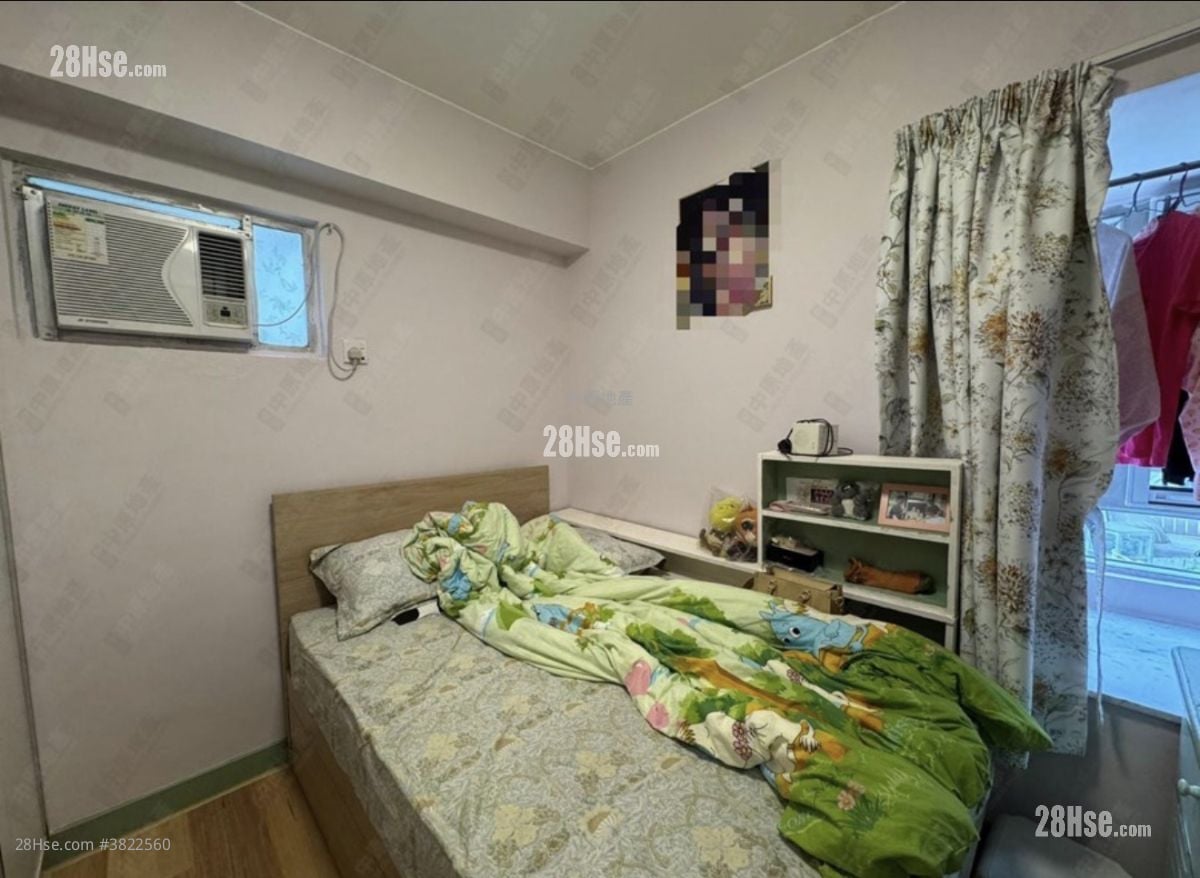 Sun Kwai Hing Gardens Sell 2 Bedrooms , 1 Bathroom 480 ft²