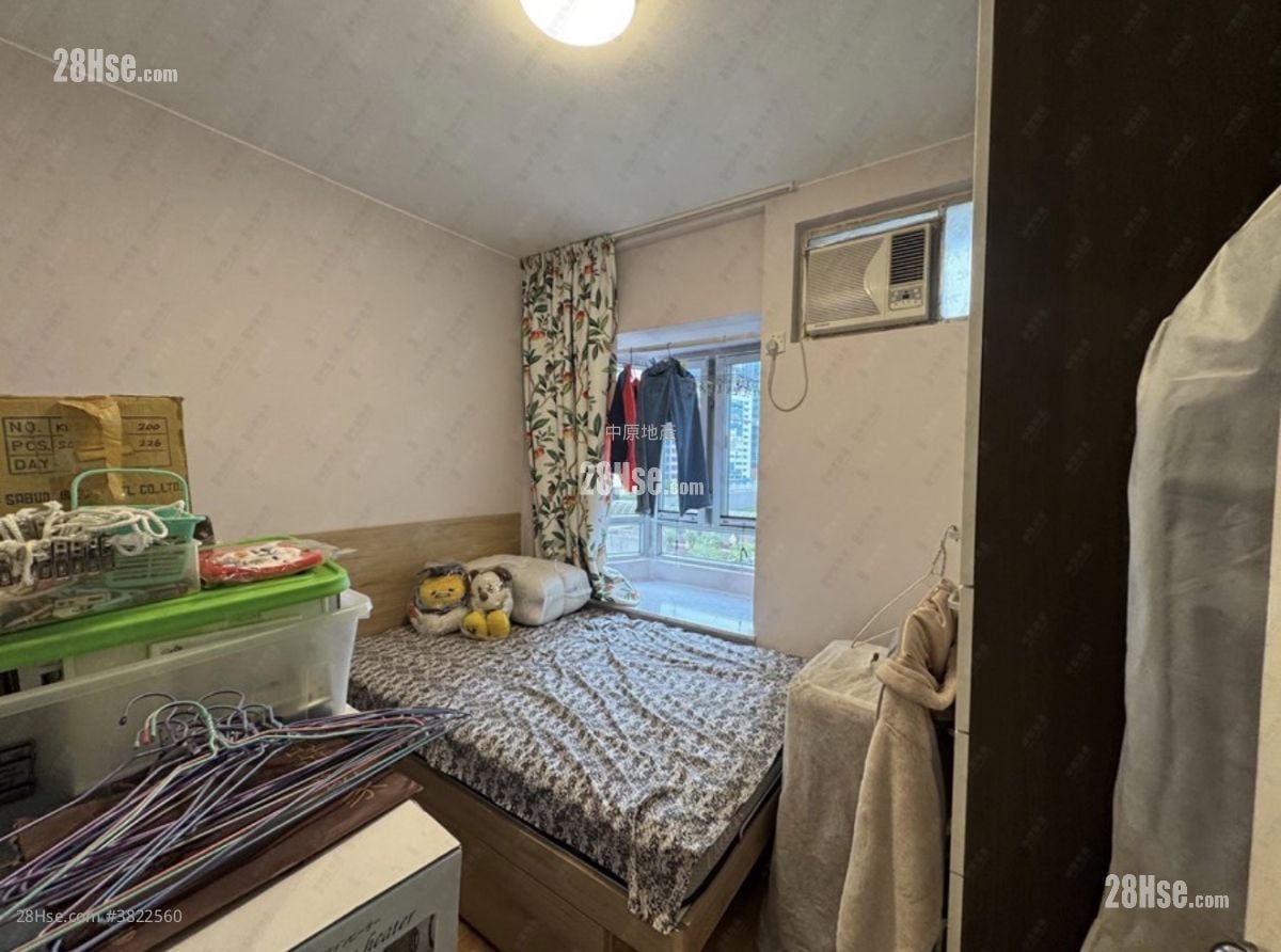 Sun Kwai Hing Gardens Sell 2 Bedrooms , 1 Bathroom 480 ft²