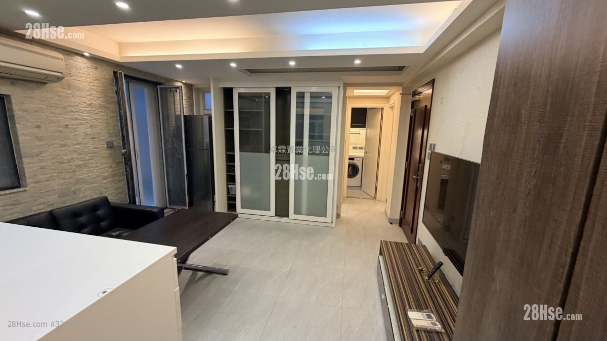 Wing Wah Mansion Sell 2 Bedrooms , 1 Bathroom 510 ft²