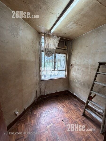 Whampoa Garden Sell 2 Bedrooms 505 ft²