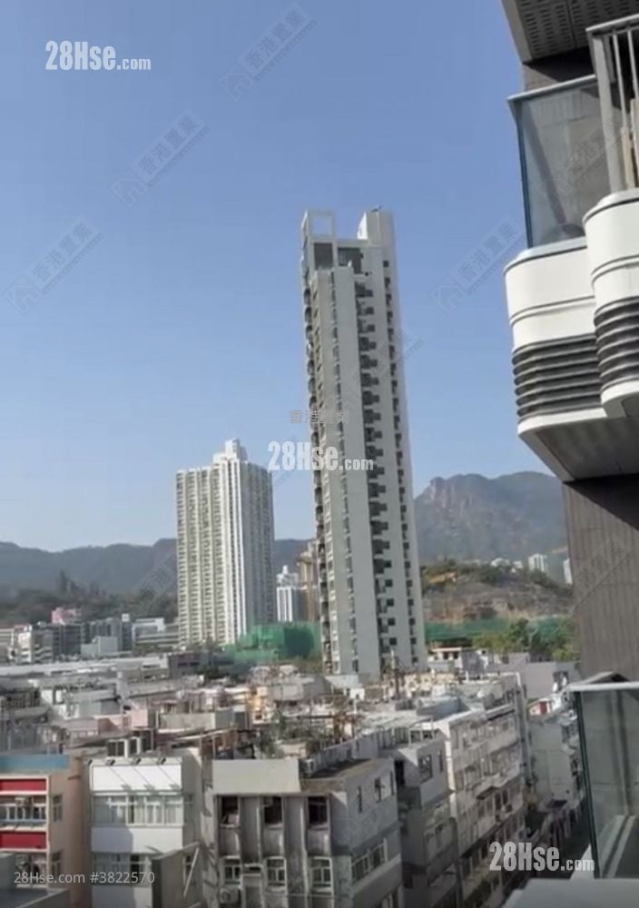 Eight Southpark Sell 1 Bedroom 263 ft²