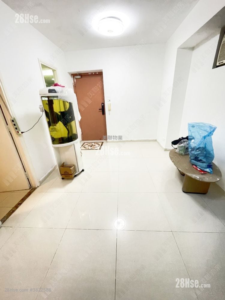 Royal Green Sell 3 Bedrooms , 1 Bathroom 551 ft²