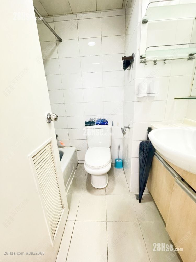 Royal Green Sell 3 Bedrooms , 1 Bathroom 551 ft²