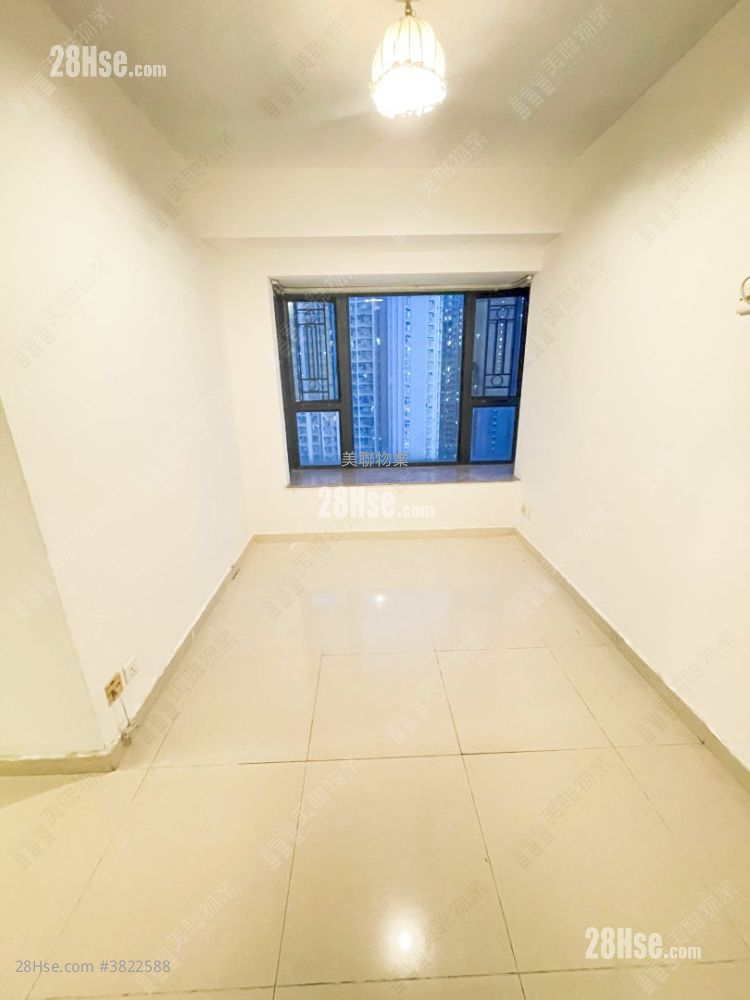 Royal Green Sell 3 Bedrooms , 1 Bathroom 551 ft²