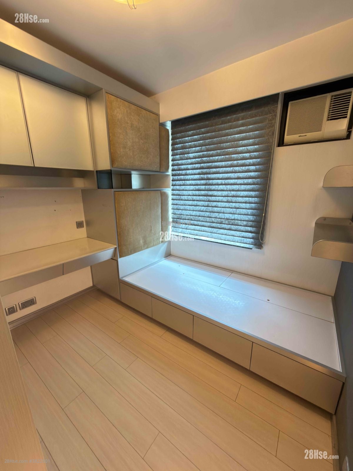 欣荣花园 售盘 5+ 房 , 4 浴室 731 平方尺