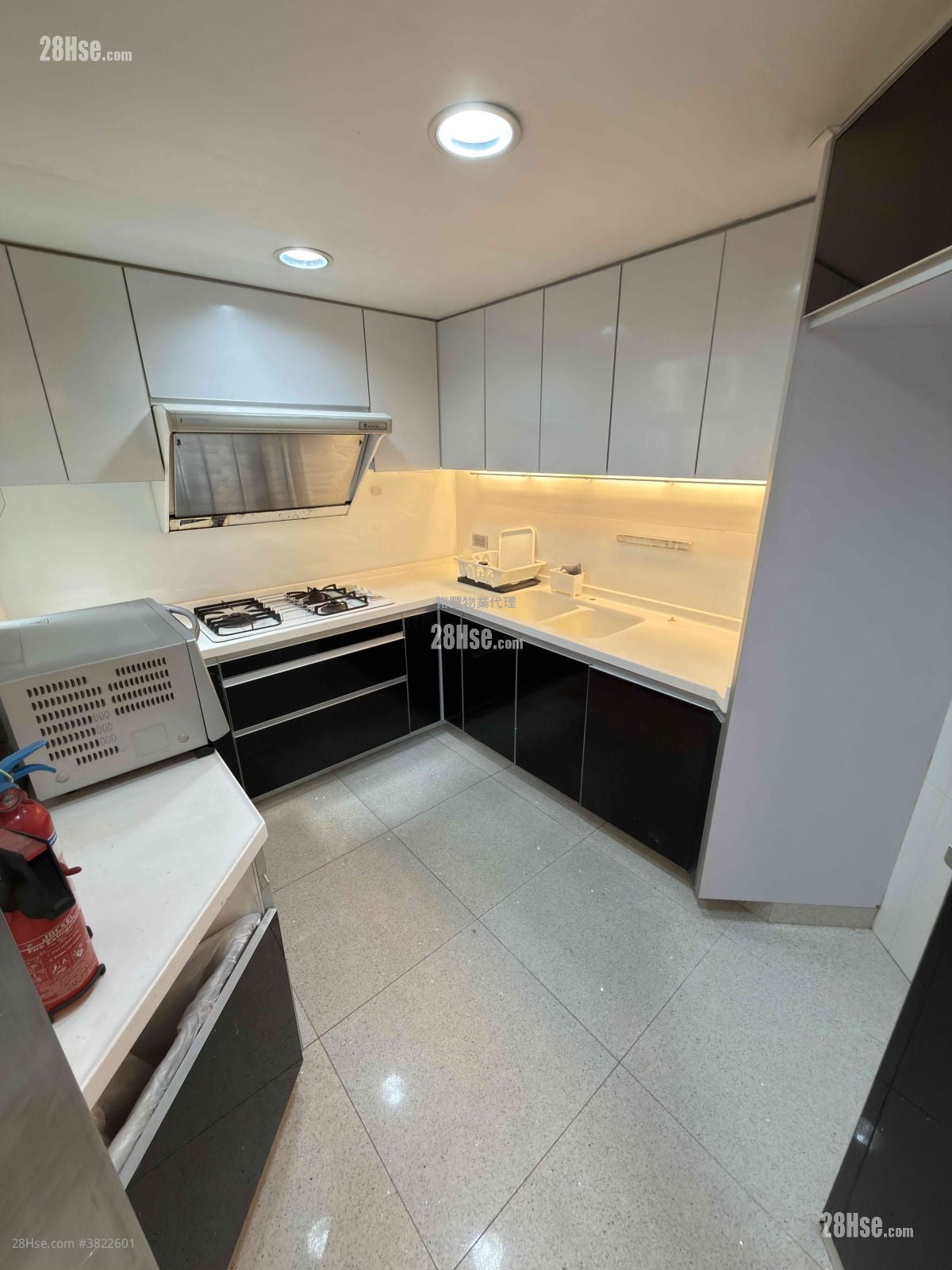 欣荣花园 售盘 5+ 房 , 4 浴室 731 平方尺