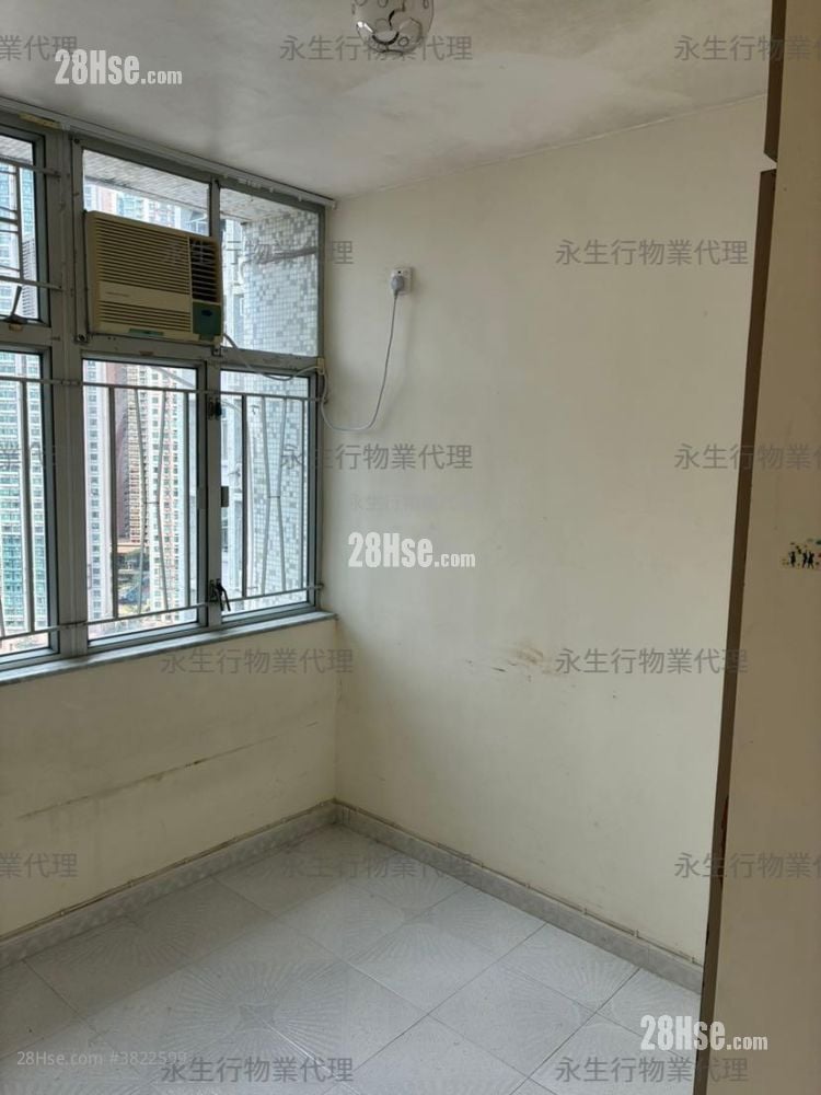 Yu Ming Court Sell 2 Bedrooms , 1 Bathroom 435 ft²