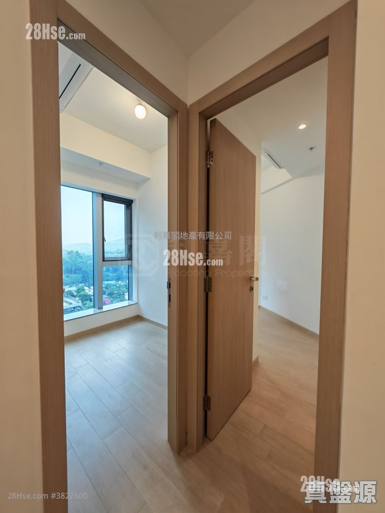 The Parkland Sell 2 Bedrooms 449 ft²