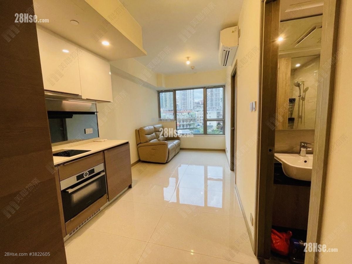 Aurora Sell 1 Bedroom 284 ft²