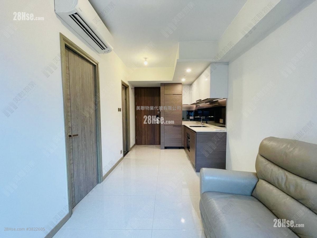 Aurora Sell 1 Bedroom 284 ft²