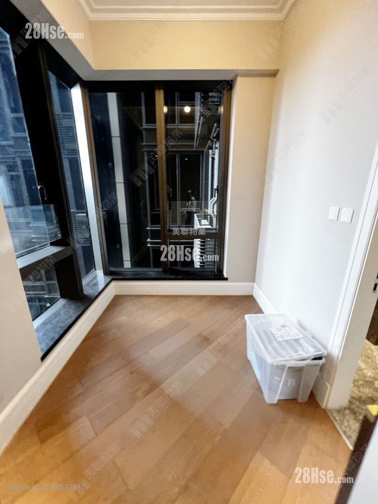 Eden Manor Sell 3 Bedrooms , 2 Bathrooms 960 ft²