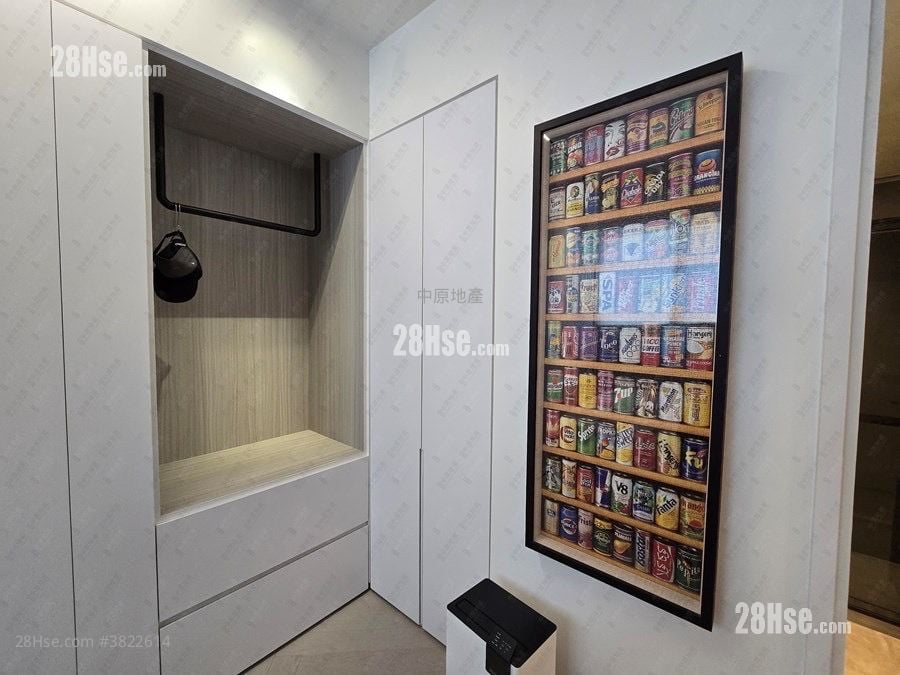 Monterey Sell 2 Bedrooms , 1 Bathroom 549 ft²