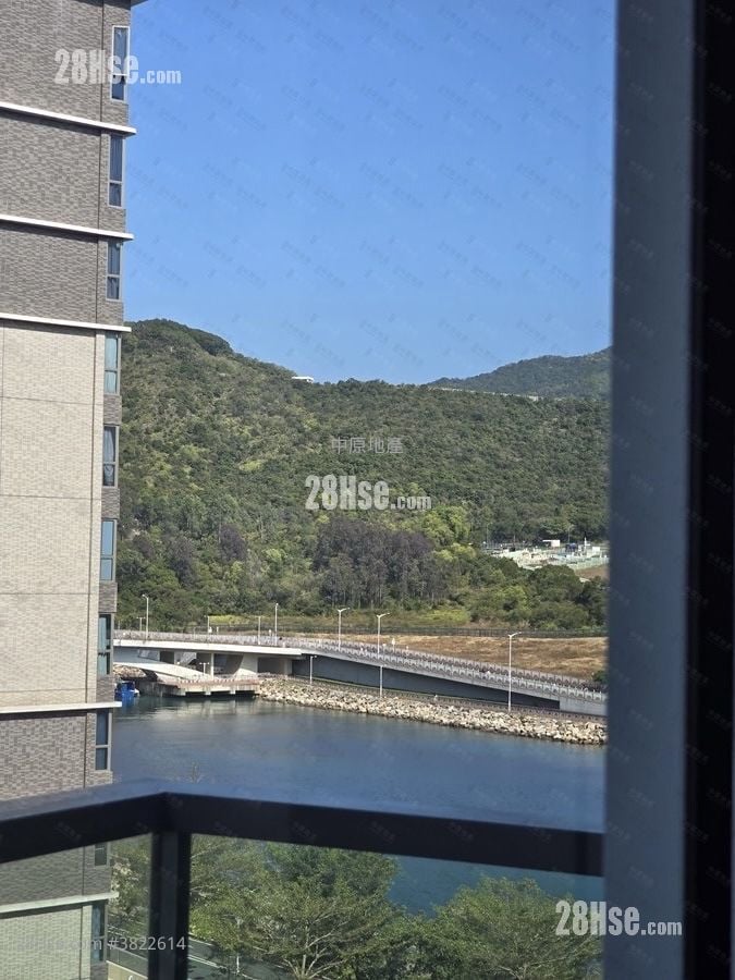 Monterey Sell 2 Bedrooms , 1 Bathroom 549 ft²