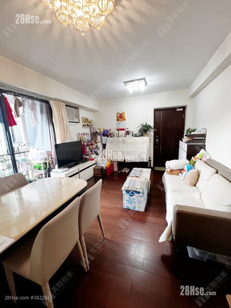 Royal Green Sell 4 Bedrooms , 2 Bathrooms 690 ft²