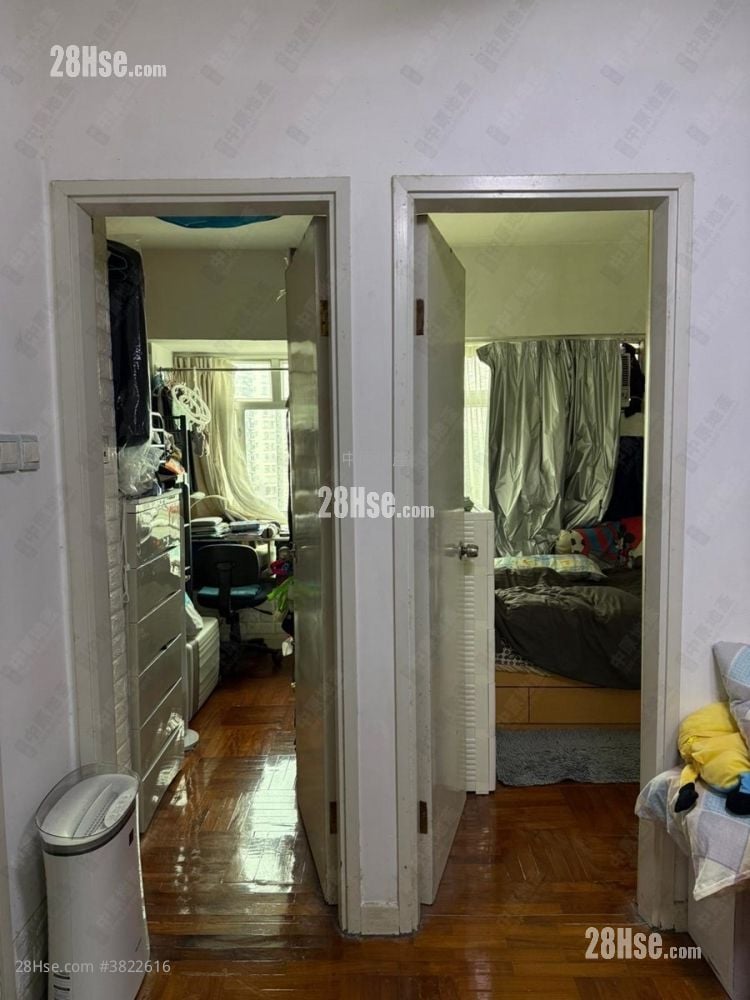 Sheung Shui Centre Sell 2 Bedrooms 350 ft²