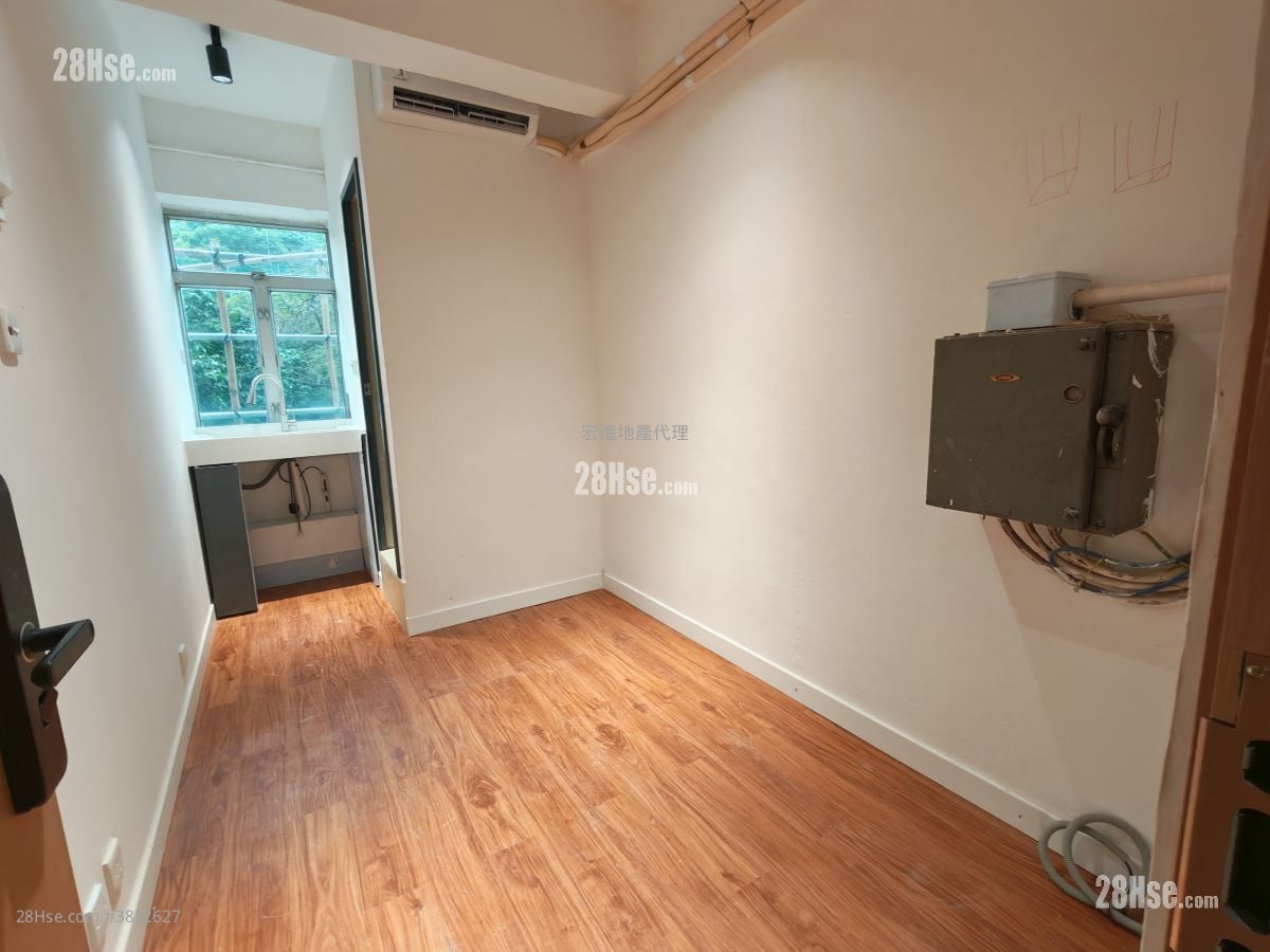 Yee Tak Factory Building Rental