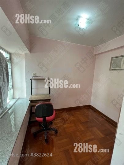 Kingswood Villas Sell 2 Bedrooms , 1 Bathroom 449 ft²