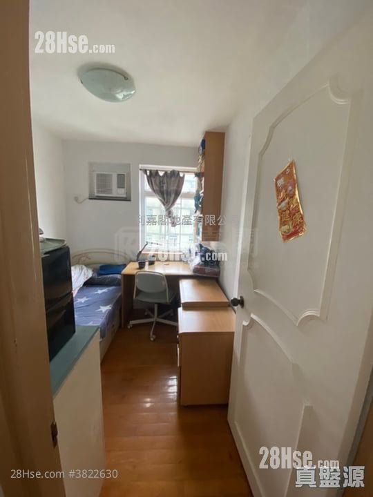 Lei King Wan Sell 3 Bedrooms , 2 Bathrooms 739 ft²