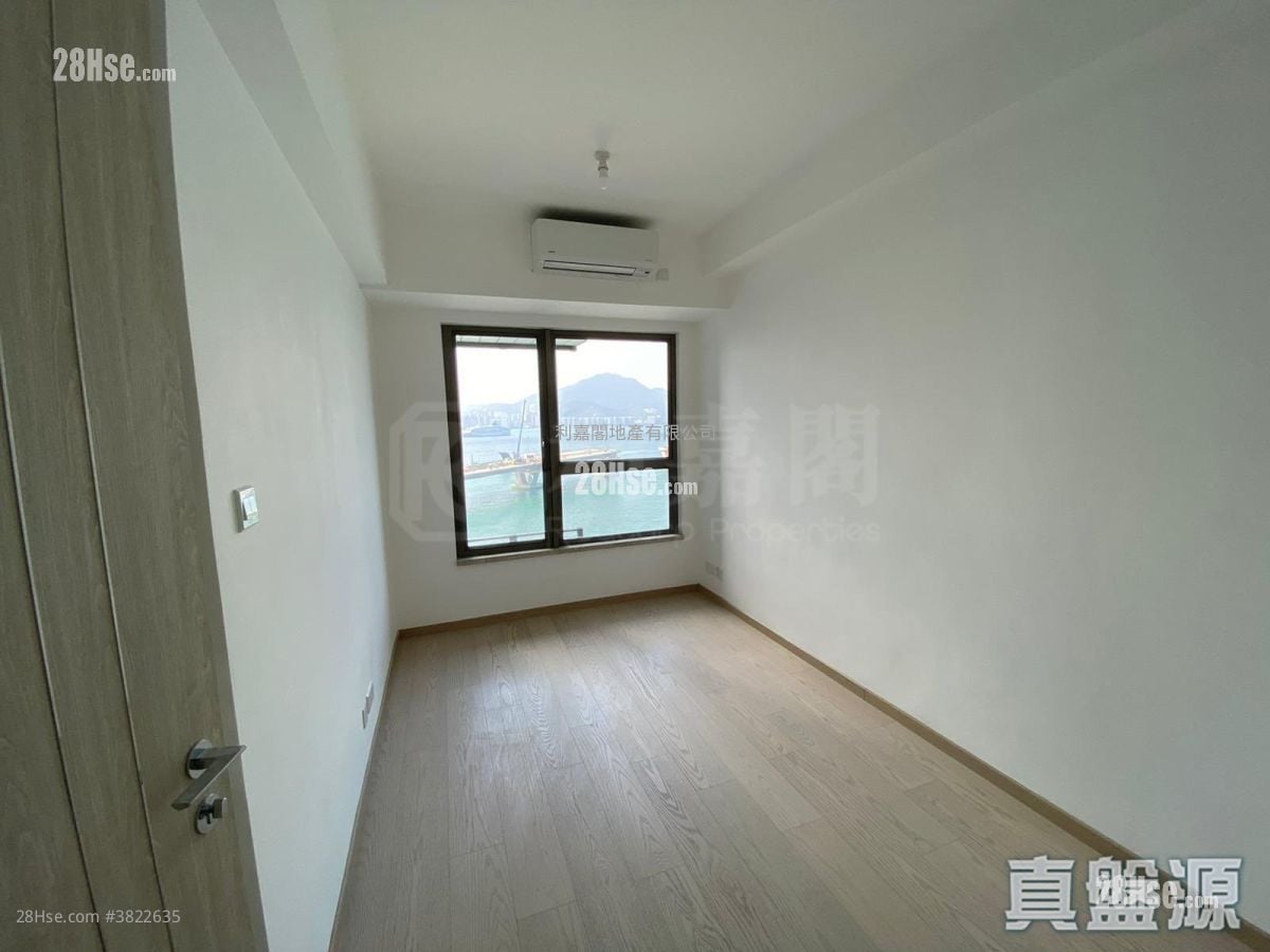 Sea To Sky Sell 3 Bedrooms , 3 Bathrooms 802 ft²